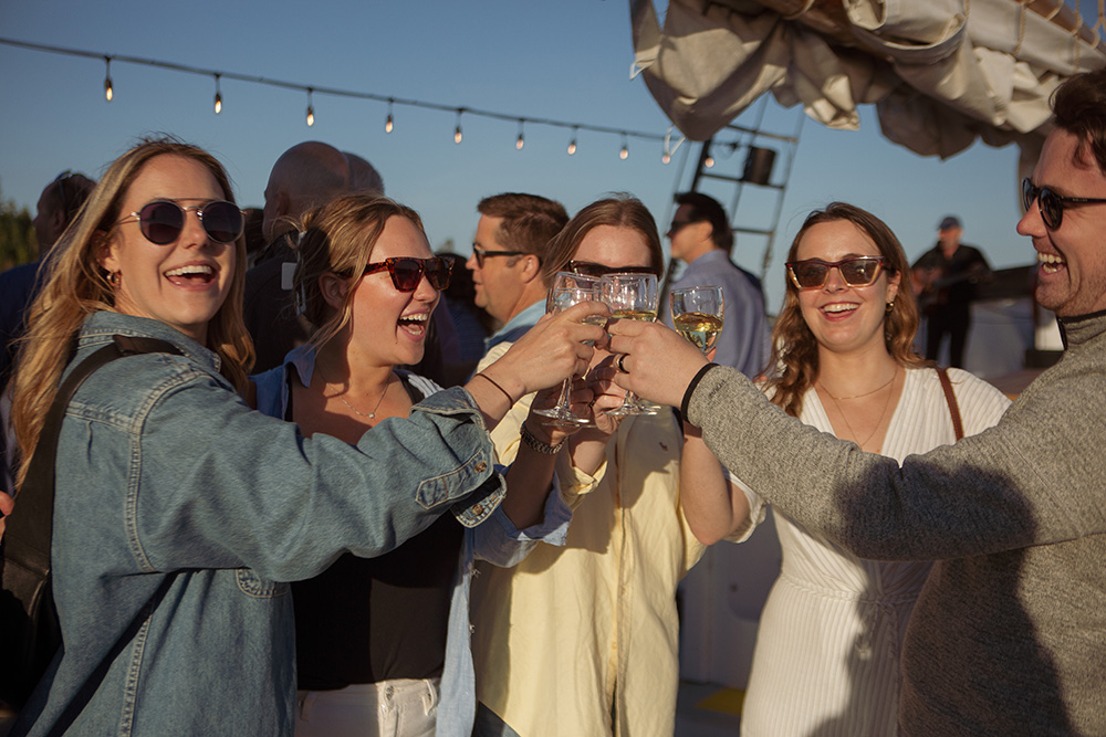 Wine Enthusiast Tour Annapolis Valley Wine Tour from Halifax